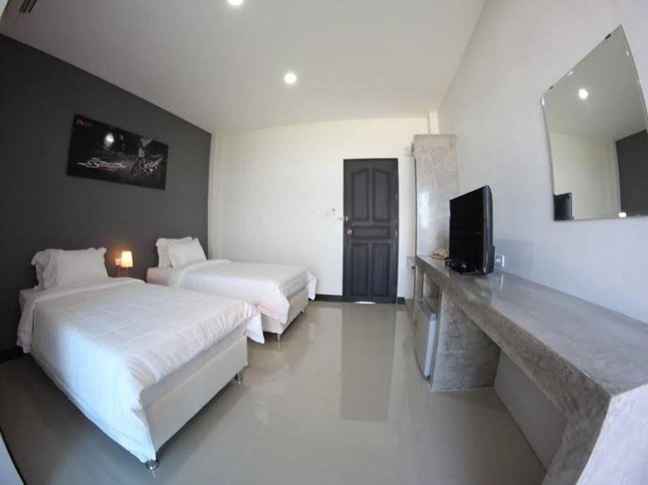 Plus Hotel Loei Dış mekan fotoğraf